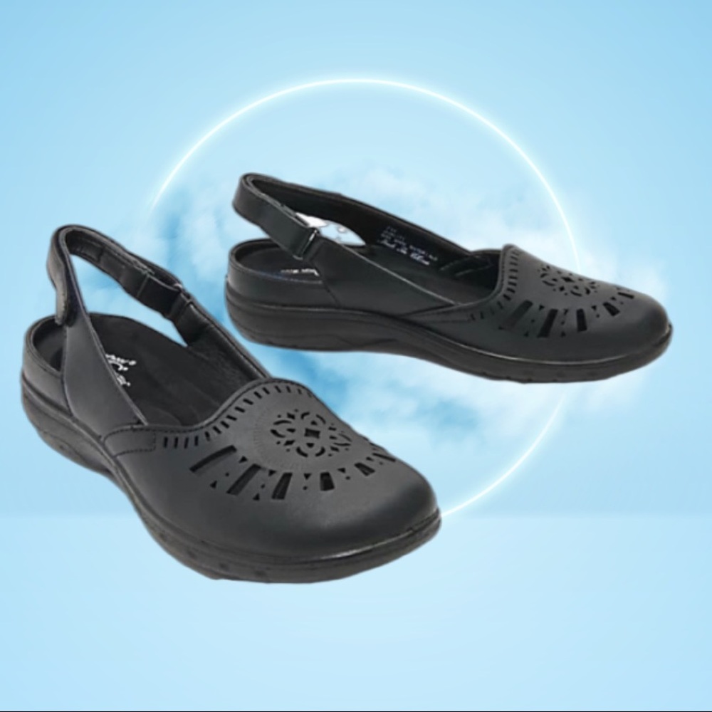 Womens Easy street slip ons